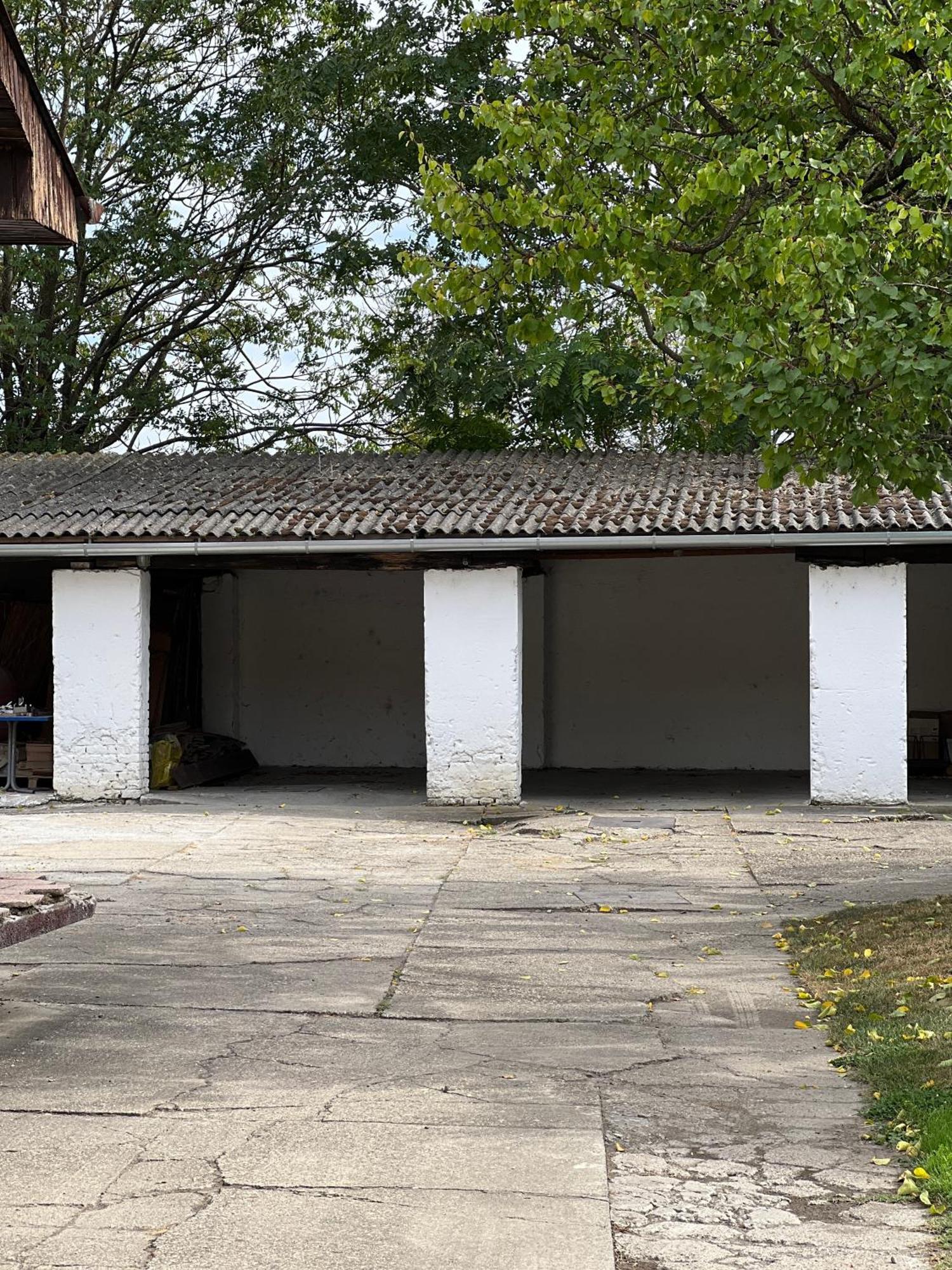 Bezdan Guesthouse エクステリア 写真